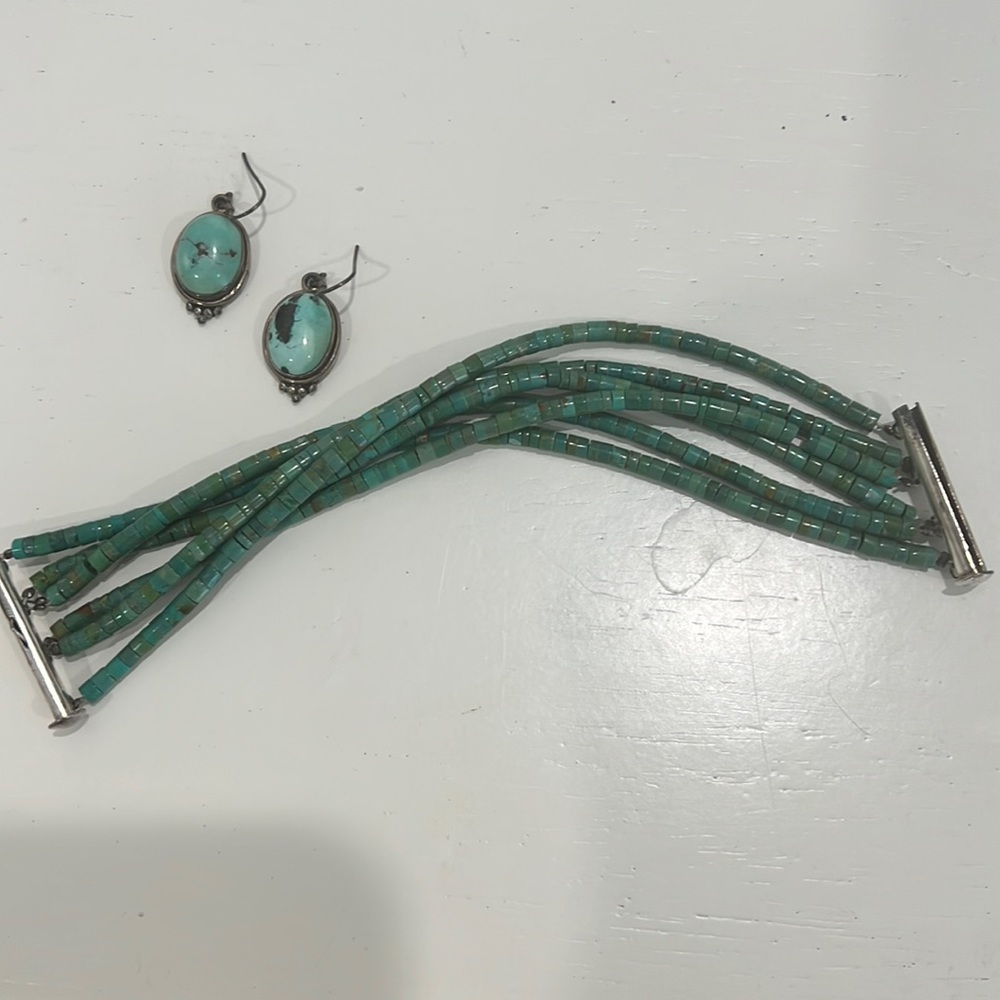 French wire sterling and turquoise earrings with 6 strand turquoise bracelet.